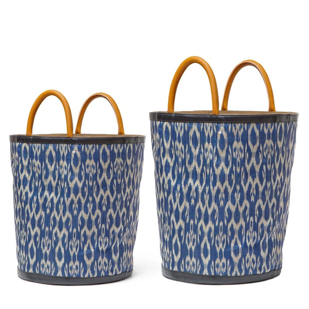 Made Goods New Arrivals Aubrie Bags Set Of 2 Blue And White 1 Made Goods New Arrivals Aubrie Bags Set Of 2 Blue And White