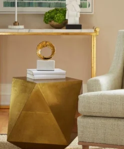 Bungalow 5 Laguna Statue Gold